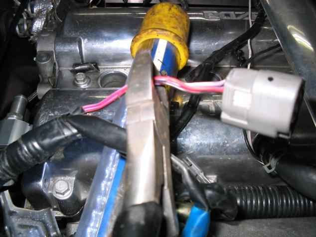 We don t recommend permanently installing the heater hose yet as you still need to plug in the ECU sensor
