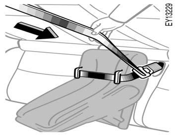 D Do not insert coins, clips, etc. in the buckle as this may prevent you from properly latching the tab and buckle.