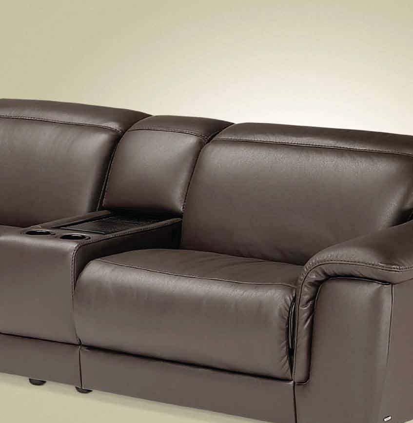 This sofa represents comfort par excellence thanks to its generous size,