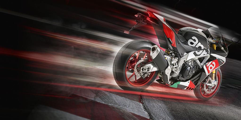 SUPERBIKE APRILIA OFFERS THE EXCLUSIVE VERSION RSV4 RF, THAT COMES