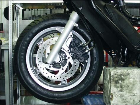 CHASSIS ATLANTIC 125-200 7.7. HEADSTOCK 7.7.1. HEADSTOCK REMOVAL TORQUE WRENCH SETTINGS Locknut (1) 110 Nm (11.