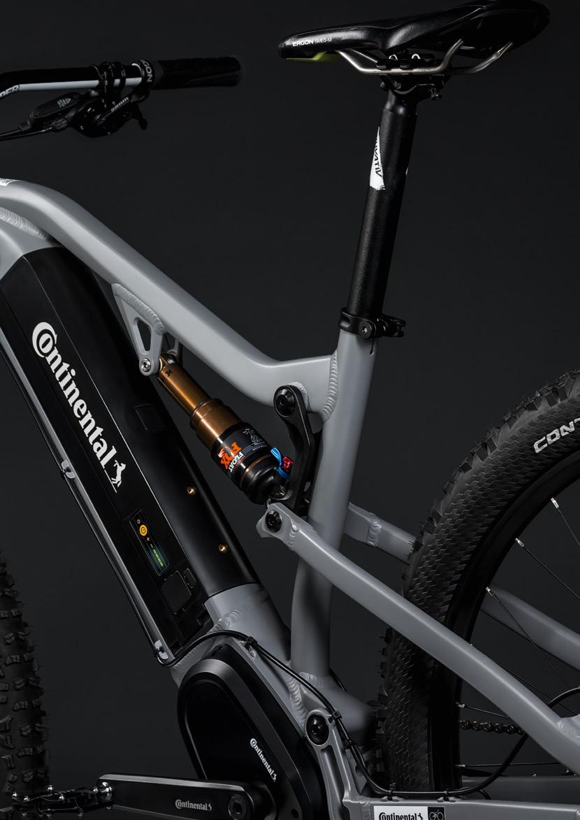 14 15 Wireless ebike technology Thanks to a wireless connection between the battery, remote control and smartphone with the Conti ebike App, the Continental ebike System can be flexibly