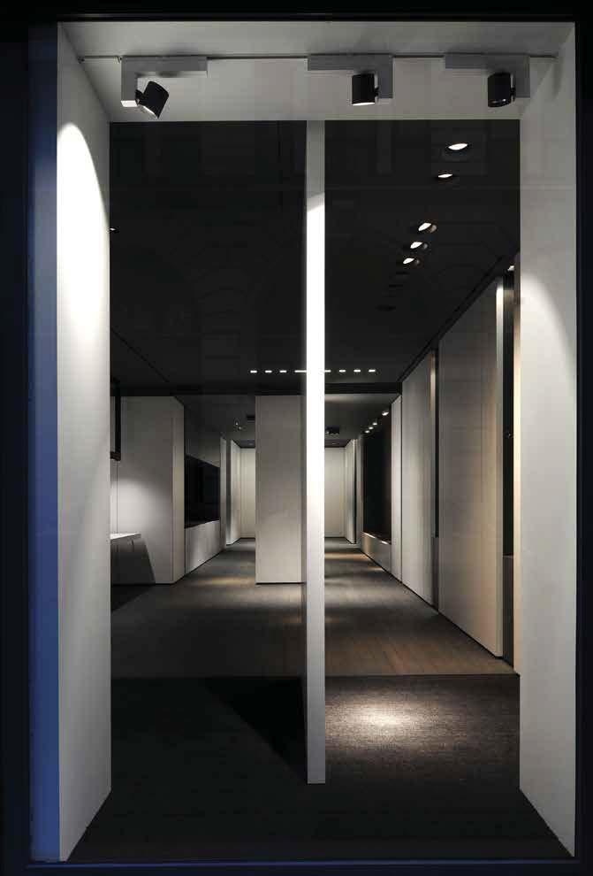 Photo index Project Creative Space Paris Location Paris, France Architect Kreon Photographer Serge Brison Recessed ceiling luminaires Aplis 80 p.13 Aplis 80 Wallwasher p.14 Aplis in-line 80 p.