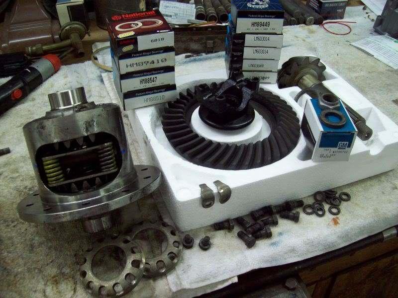 Here are all the parts to go into this case. The customer wanted a brand new ring and pinion gear set.