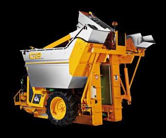 «Capacity wise it has all the characteristics of a self propelled harvester» A high capacity double train picking head and a lot of components used by