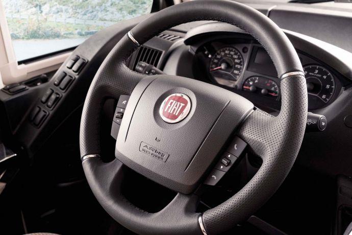 Completely representative of the modern automotive: The multi-functional steering wheel which is provided as an optional extra for