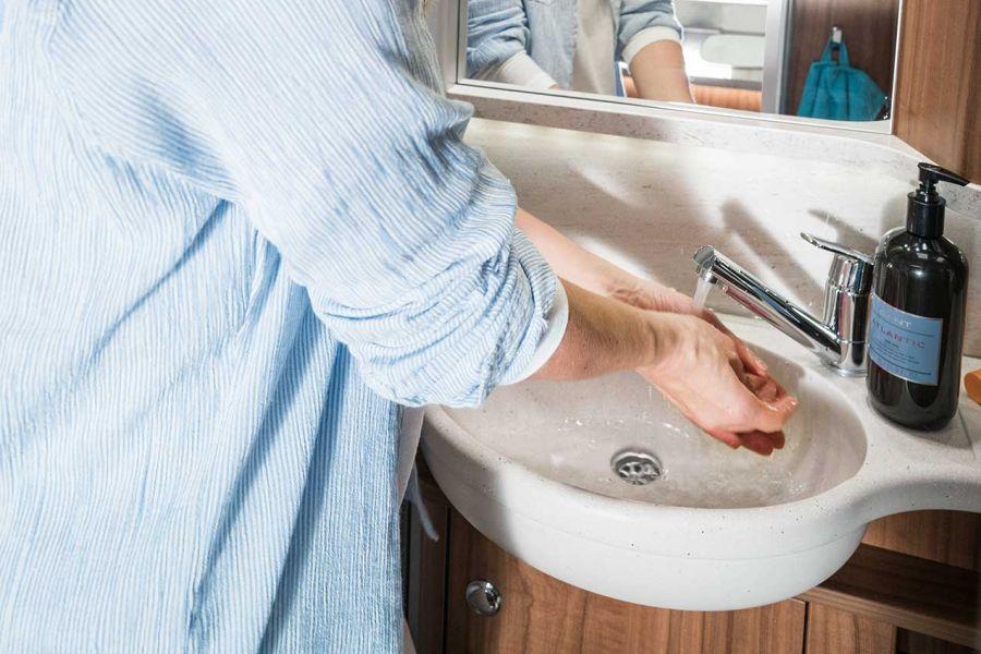 The stylish washbasin in the Hymermobil B-Class DynamicLine is a good size for hand