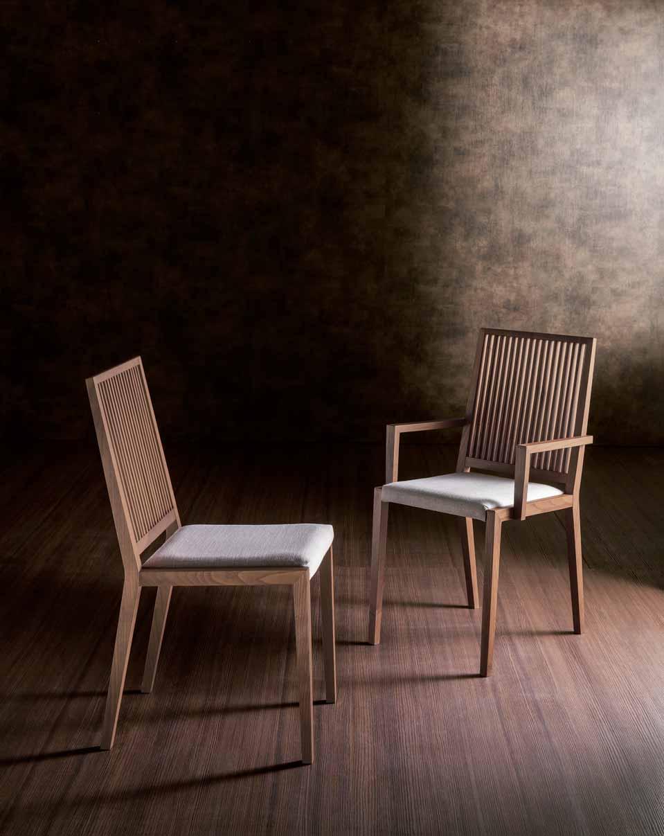 CHAIR WITH STRUCTURE IN SOLID ASH, WOODEN SEAT OR COVERED IN ECO-LEATHER OR IN THE FABRICS OF THE COLLECTION.