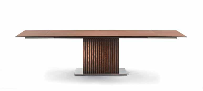 FOTO: FINITURA NOCE EXTENDIBLE DINING TABLE WITH CENTRAL SUPPORT VENEERED