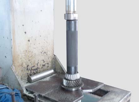 Input Shaft Assembly 1. Install the input shaft bearing cone. NOTE: Use the special tool #E001046. WARNING!