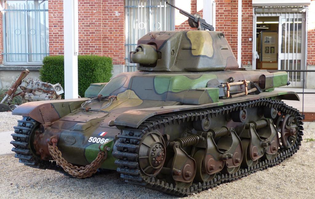 It is currently being restored by France 40 véhicules association, it will keep its Lebanese modification (France 40 véhicules association) Jean-Claude Poubel, April 2015 R 35 Museum of the