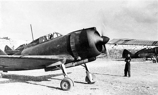Re.2000 Another Italian purchase, the Re.2000 was a dependable yet unremarkable fighter.