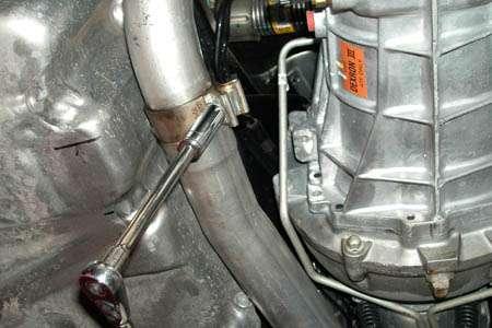 Make sure the system has cooled prior to touching any exhaust components.