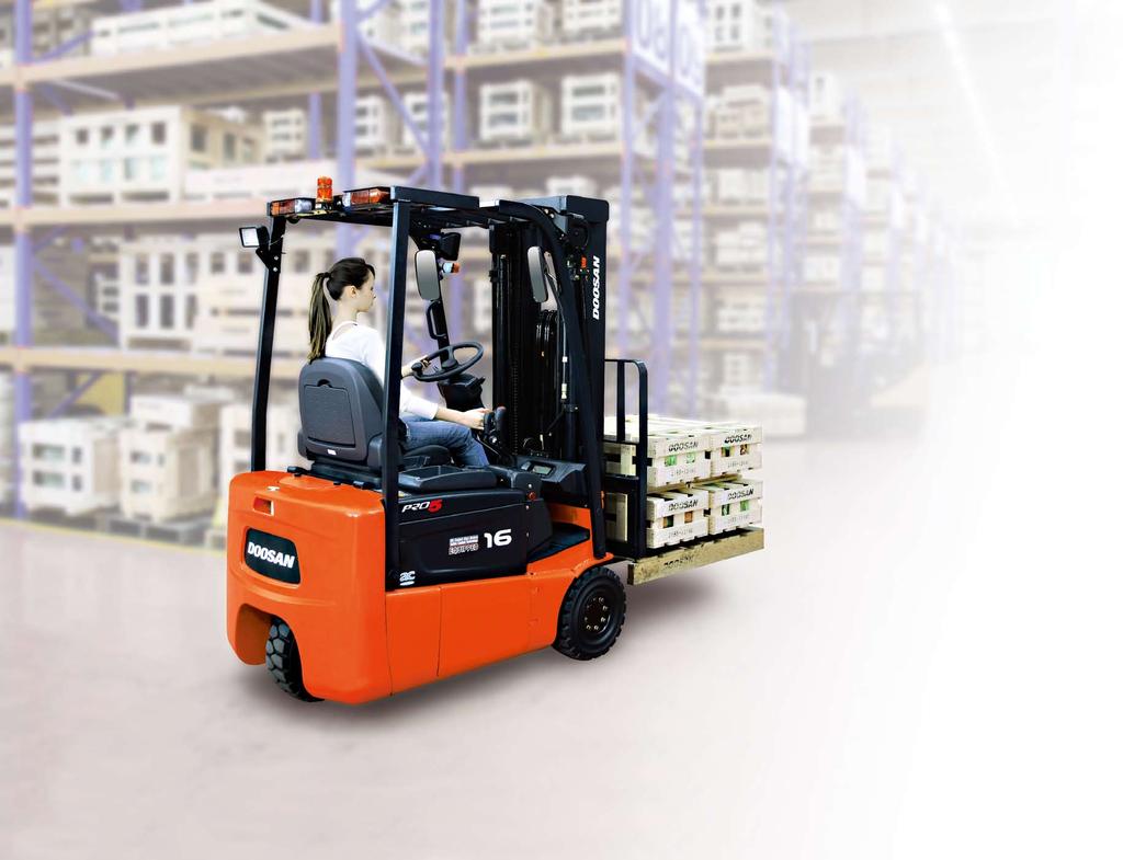 B13R / 15R / 16R-5 REAR WHEEL DRIVE Doosan Rear Wheel Drive Electric Forklifts Will surpass Customer expectations for Cost Efficiency, Performance and Productivity The B16R series combines a compact