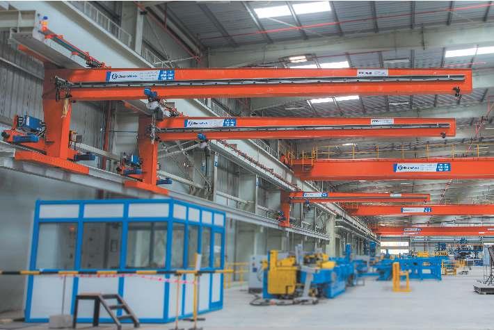 These cranes provide additional handling possibilities and ensure smooth and trouble-free material handling between different working areas.