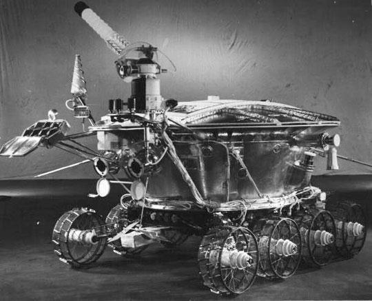 2. Theoretical framework and references 2.3. Existing rovers Written by Tobias Johannesson and Karl Hansson This section describes already existing rovers that has driven on another celestial body.