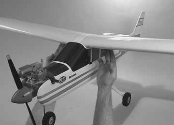 2. Make certain the model is in ready-to-fly condition with all components mounted and installed (propeller, spinner, landing gear, etc.). The fuel tank must be empty. 4.