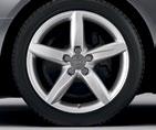 18" five-spoke wheels with 245/40 all-season tires The five-spoke wheels progressive design is matched to the dynamic elegance of the A4. The lightweight alloy also helps to improve driving dynamics.