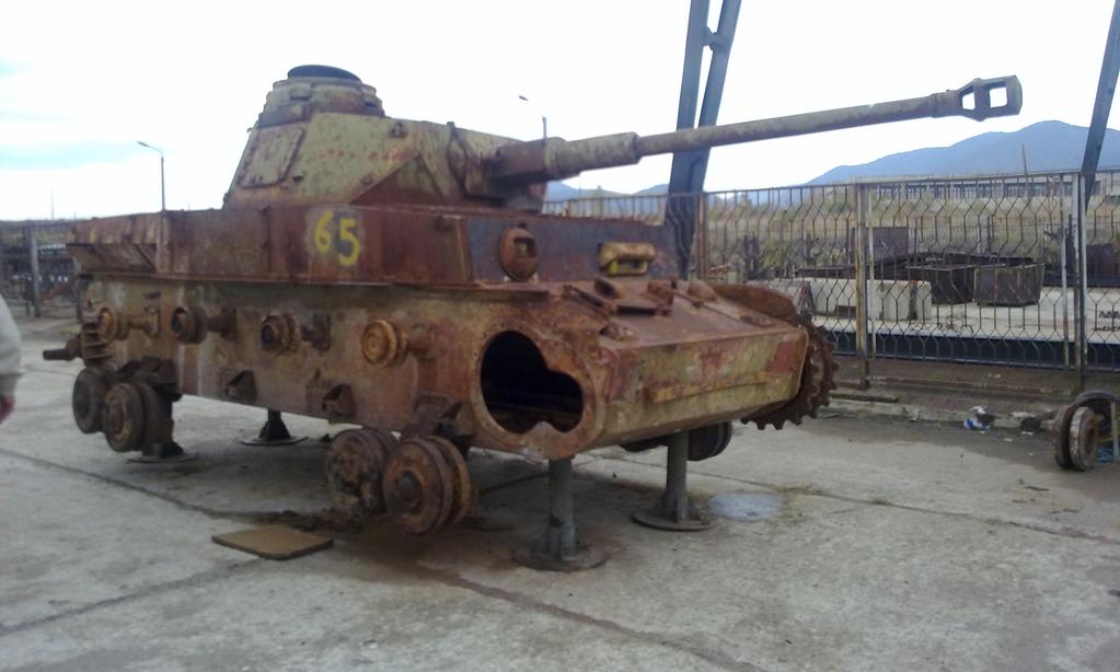 Dobromir Dimitrov, October 2011 Dobromir Dimitrov, October 2011 More than 40 incomplete PzKpfw IV Stored in a military area in Yambol (Bulgaria) These tanks were