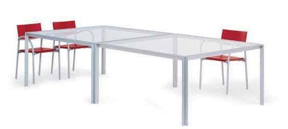 100 Drum Bartoli 74 74 Rectangular and square tables for indoor and outdoor use available in several sizes.