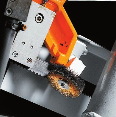 Bandsaws for Individual Use in Workshops KASTOcut and KASTOpos: With Swivelling Frame Prepared for Any Task.