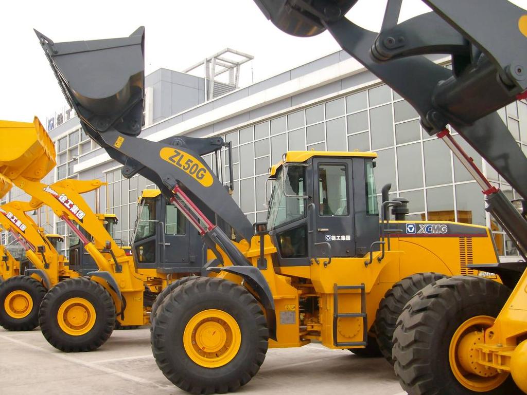 XCMG Wheel Loader ZL50G Strong structure Heavy load for the rocky condition; the working device and front and rear frame feature thick board of high strength, reasonable distribution and strong