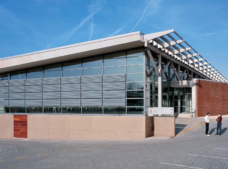 Schüco steel systems Jansen 17 VISS steel façades that conform to EU standards For many years, it has been necessary for curtain walls meeting European product standard EN 13830 to be stamped with