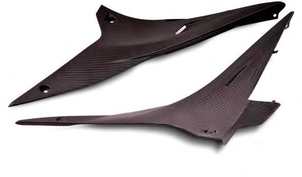 895395 CARBON Component from polished carbon fibre (with matte finish). Fits onto the standard swingarm for sportier looks evocative of the RF version. Weight saving. Homologated for road use.