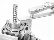 Be sure the valve housing, adjuster locknut and bearing adjuster threads are clean and free of any staking burrs that would impede the locknut from turning freely on