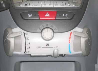 Citroen C / Peugeot 07 / Toyota Aygo Operating Instructions for End Customer Please remove page and add to the vehicle operating instructions.