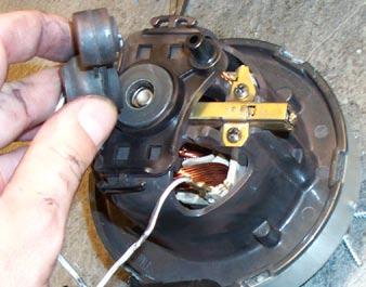 Torque wrench settings: Motor housing cover () screws.8nm Frame for pre filter (4) screws.