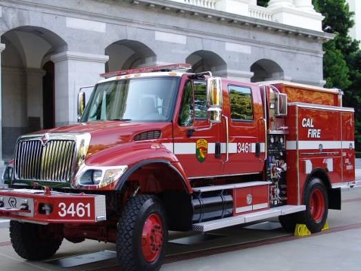 Addendum 1 5/20/2013 STATE OF CALIFORNIA GREEN BOOK EXAMPLE TYPE 3 FIRE APPARATUS STATE OF CALIFORNIA The Resources Agency CAL FIRE (1) VEHICLE