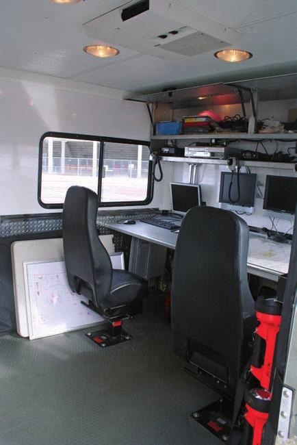 COMMAND WALK-IN RESCUE COMMAND RESCUE WITH COMMERCIAL CHASSIS Command Walk-In Rescue 40 kw Generator System Two 6 kw Light Towers Breathing Air Compressor with Cascade