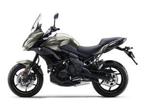com 2017 Versys 650 ABS and Versys 650 LT Kawasaki s multi-purpose, mid-sized adventure touring models, the Versys 650 ABS and Versys 650 LT, are updated for 2017 with new paint and a new Gear