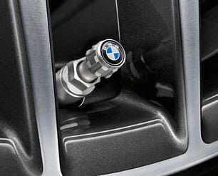 features four wheel bolt locks with special BMW encoding.