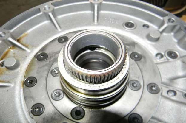 E clutch failure Most common fault code / failure is for E clutch. Quite often due to pressure losses at front pump bushing.