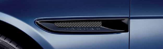 SIDE POWER VENTS GLOSS BLACK Jaguar branded Gloss Black side power