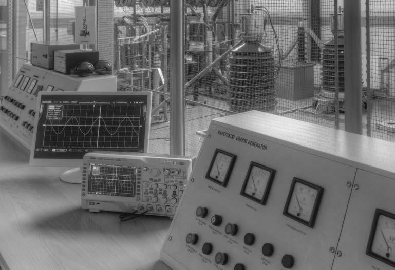 7 VN laboratorij HV laboratory 7.1 Splošno 7.1 Generally Obratovanje V podjetju imamo laboratorij, opremljen z napravami za opravljanje električnih in mehanskih meritev.