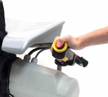 PowerSeat PWRS-B Turn on the battery with the switch 0/1 and check the state of charge.
