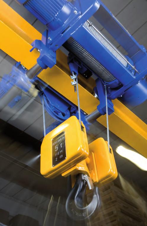 The production of the new XM series includes 7 construction sizes for capacities between 1000 Kg and 25000 Kg, 2 or 4 rope falls, lifting speeds ranging from 2,5 m/min to 12 m/min,
