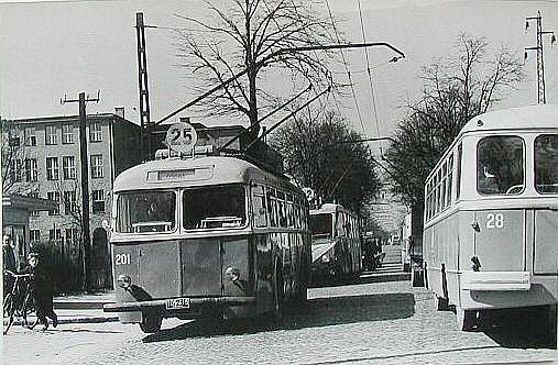 Trolley bus transport in Gdynia combining TRADITION and MODERNITY 1943 introduction of