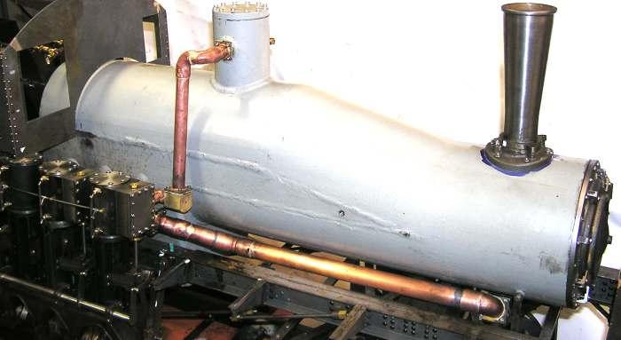There is a 1/8" MTP threaded hole in the end for the pipe from the lubricator. The photo below shows the finished pipes.