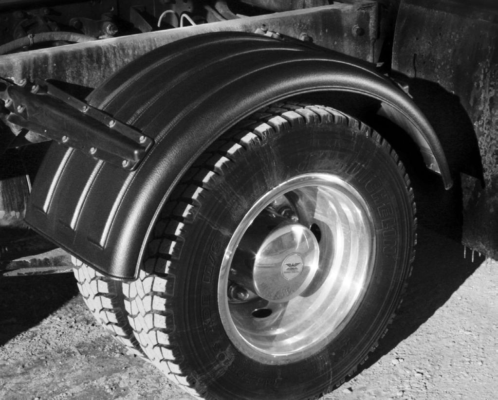 Scrapper Single Axle Set Designed to fit a single axle with 19.