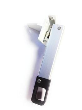 WX5180P Top hung opening out sashes made from PVC-U 90 fold back feature permits use on windows with vertical/horizontal blinds Recommended screws 4.