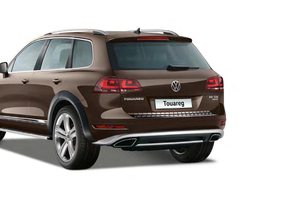 RUNNING BOARDS Tough and stylish, these running boards embody the Touareg character.
