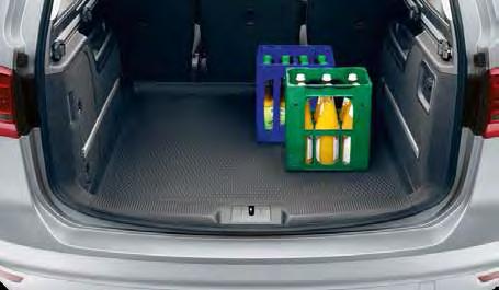from moisture and dirt. The moulded inlay prevents movement of goods in the boot.