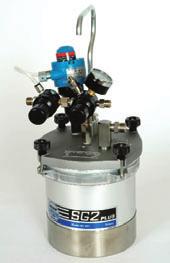 Since the SG-2 cup is pressurized, the spray gun can be held at any angle without spitting or sputtering.