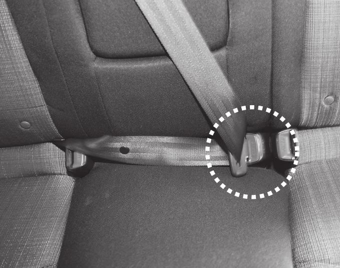 Never position the shoulder belt across your neck or face. Improperly positioned seat belts can cause serious injuries in an accident.