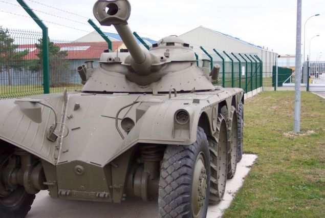 html Panhard EBR-90 "Athis" 501st-503rd Tank Regiment, Mourmelon-le-Grand (France) RN