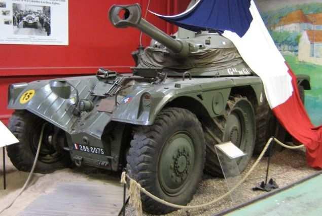 Kapellen (Belgium) Panhard EBR-90 "Gal De Gaulle" Saumur Tank Museum (France) This EBR was